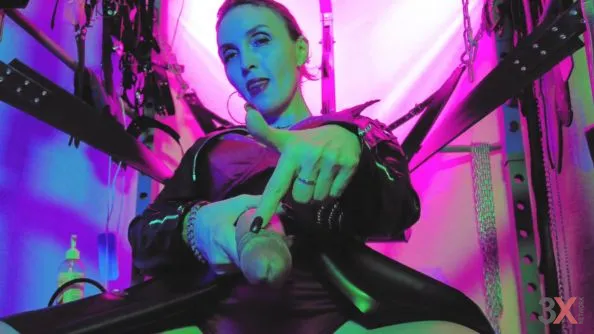 Dominatrix Eva Latex Femdom Mistress Big Dick BDSM Solo Rubber Leather Heels Hot Sexy Big Ass - Eva Latexxx