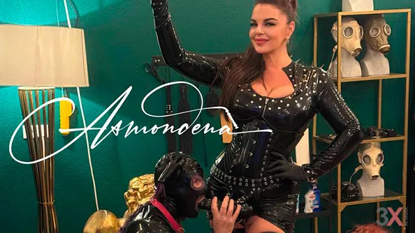 Spank and Fist Fun for the Goddess - Mistress Asmondena