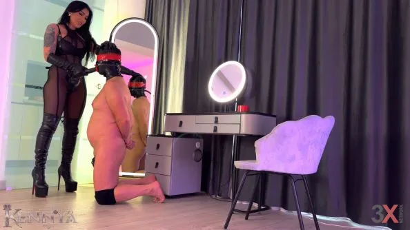 Mistress Kennya training her slave to be a bitch - Mistress Kennya